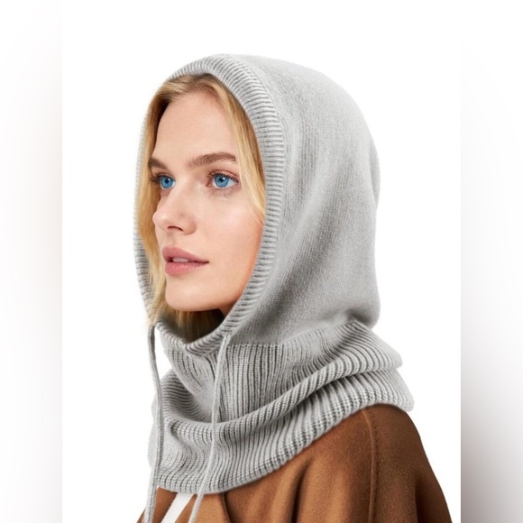 le bop Accessories - NWT! Le Bop • Heather Grey Florence Balaclava Knit Hood.